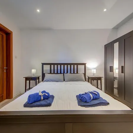 - Paceville San Ġiljan