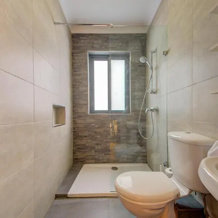 - Paceville Panzió San Ġiljan